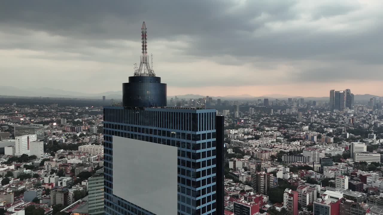 WTC building towers over the city in this stunning drone video