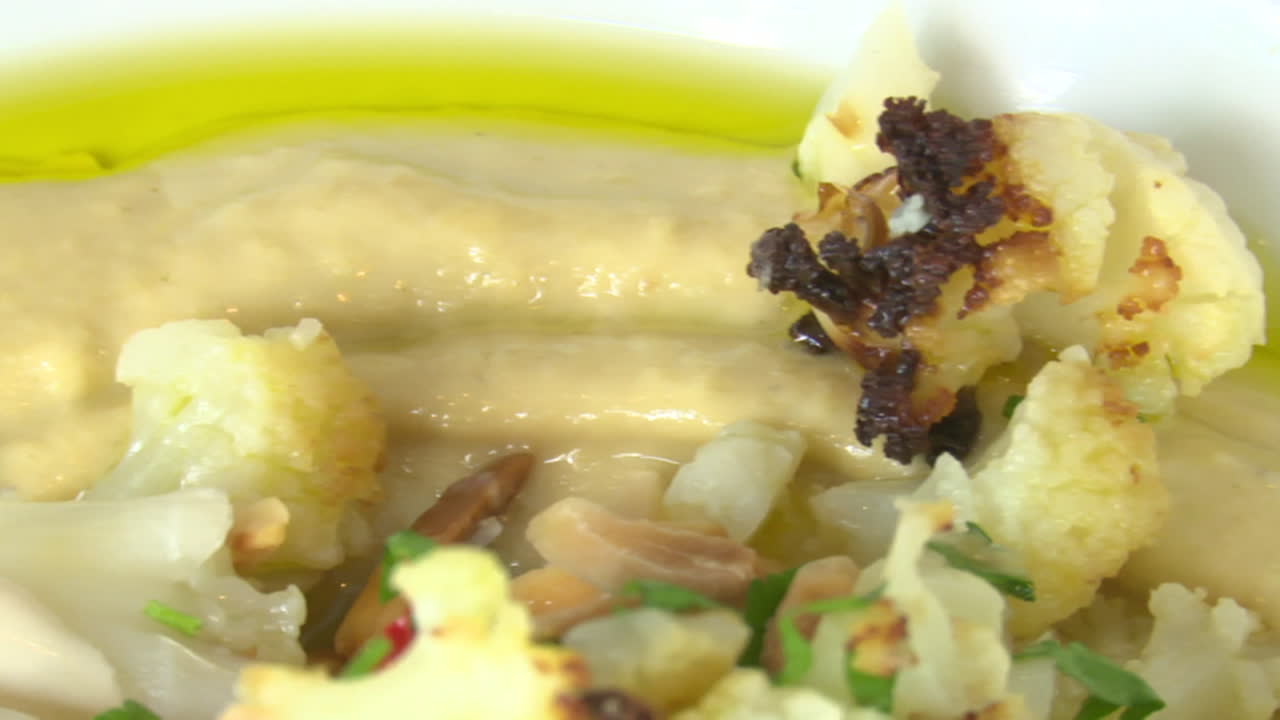 Hummus with Roasted Cauliflower and Toppings