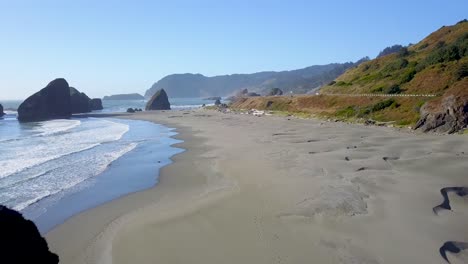 Oregon-Coast-Highway-101,-Viewpoint-rock-formations