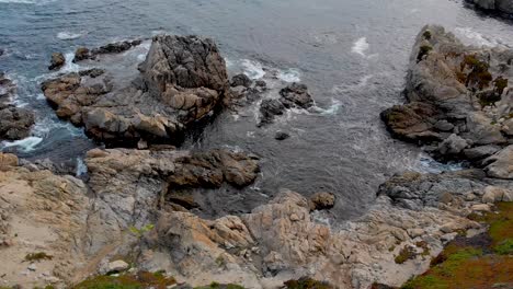 Rocky-Coastline-near-Big-Sur-and-Carmel,-California