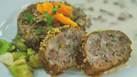 platos de carne con verduras