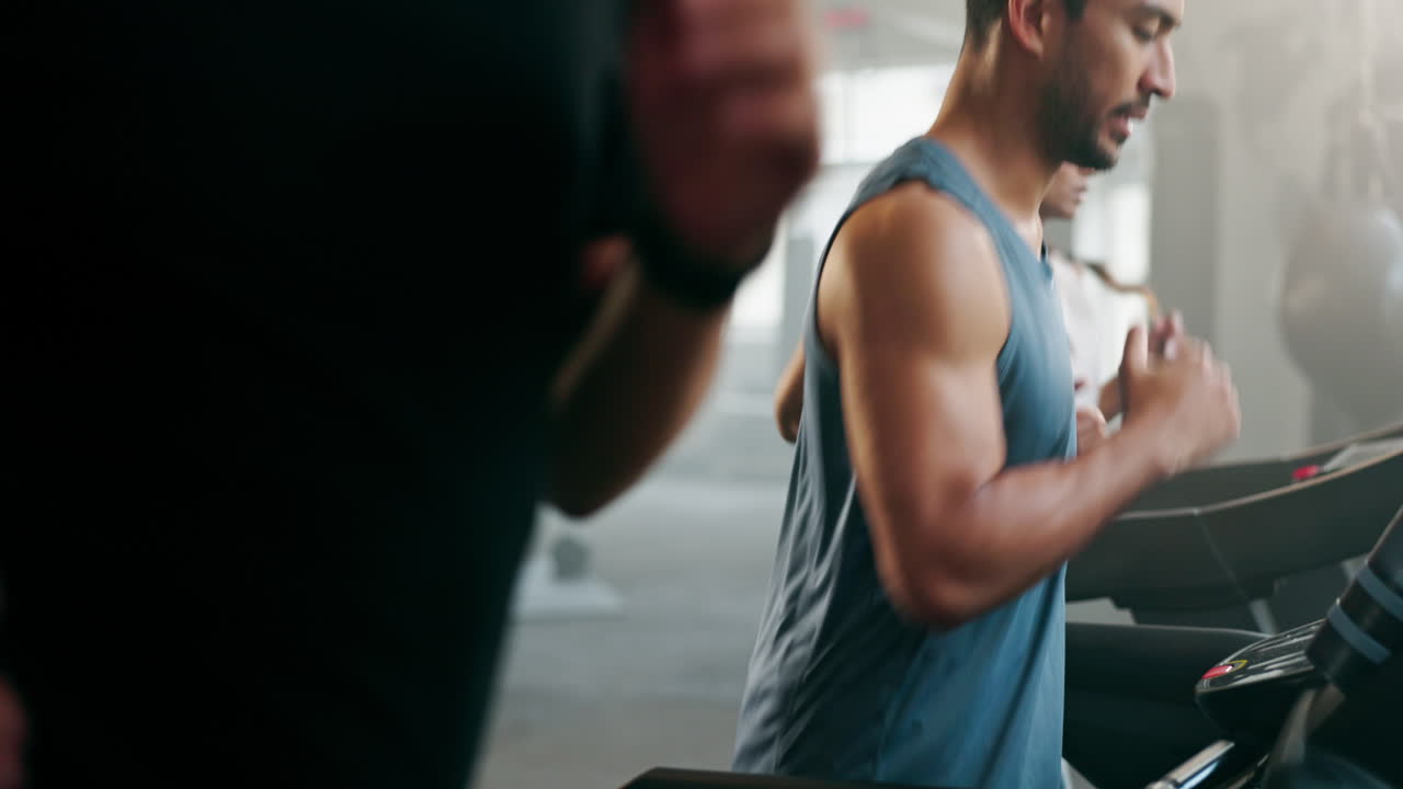 физические упражнения, фитнес и люди бегают