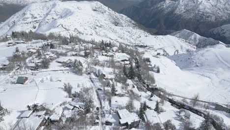 nieve en el valle nevado en la cordillera de los andes, chile