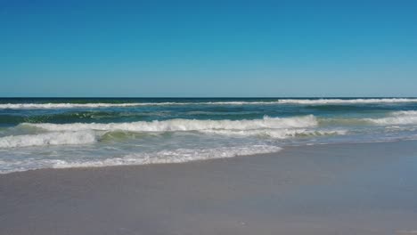 Olas-De-Playa-Rompiendo-En-Florida