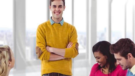 Animación-De-Diversos-Empresarios-Sonrientes-En-Una-Reunión-En-La-Oficina