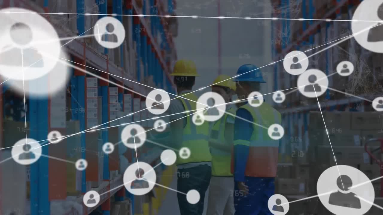 Animazione di una rete di icone di profilo su uno sfondo di diversi operai che verificano le scorte in magazzino.
