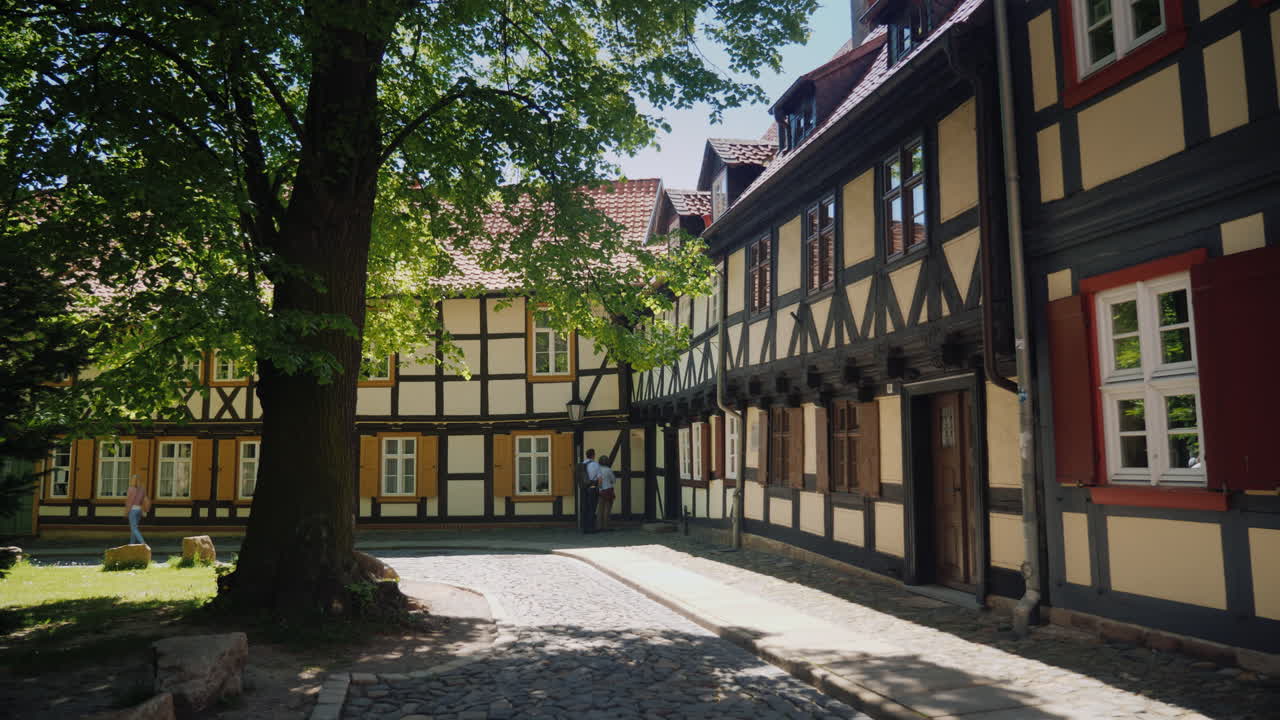 Strada pittoresca a Wernigerode, Germania