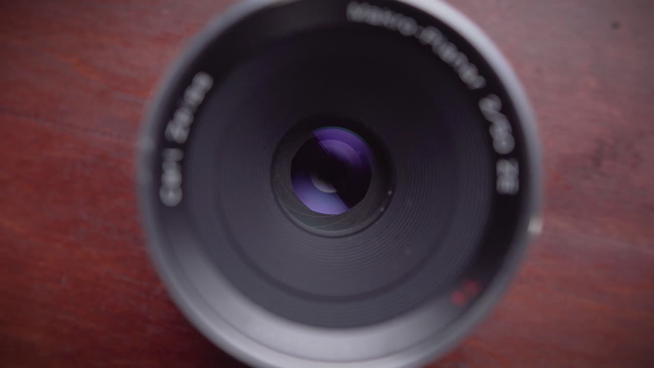 카메라 렌즈에 떨어지는 빛 03