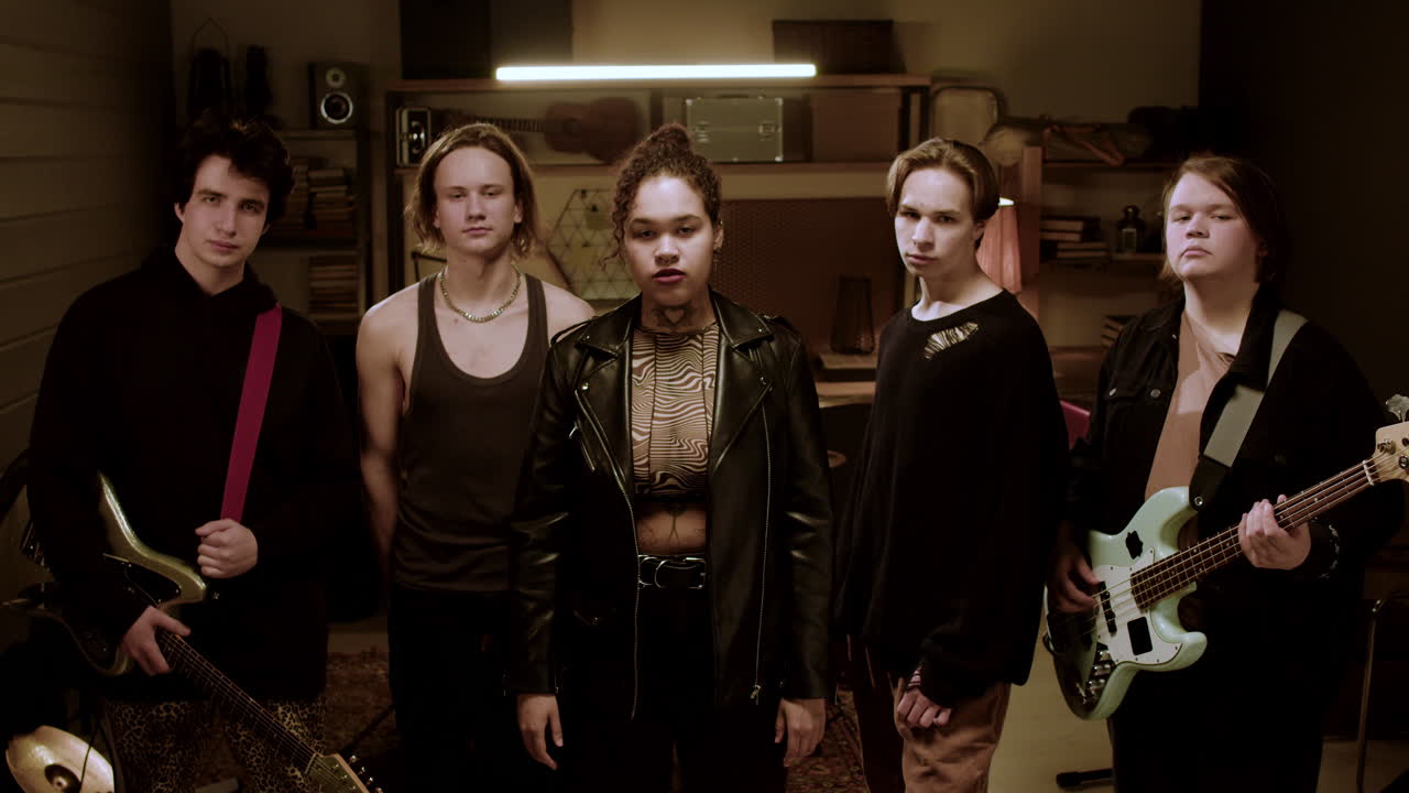 музыкальная группа в студии