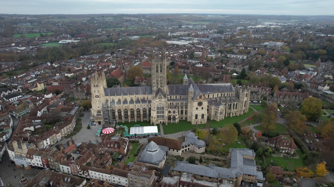 Canterbury Cathedral by Day clip 28