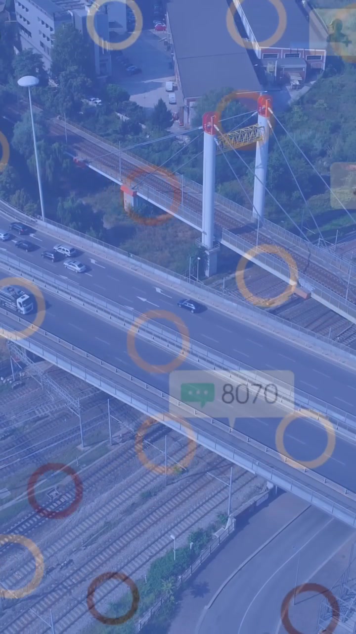 La tecnologia video digitale collega i veicoli su strade sopraelevate.