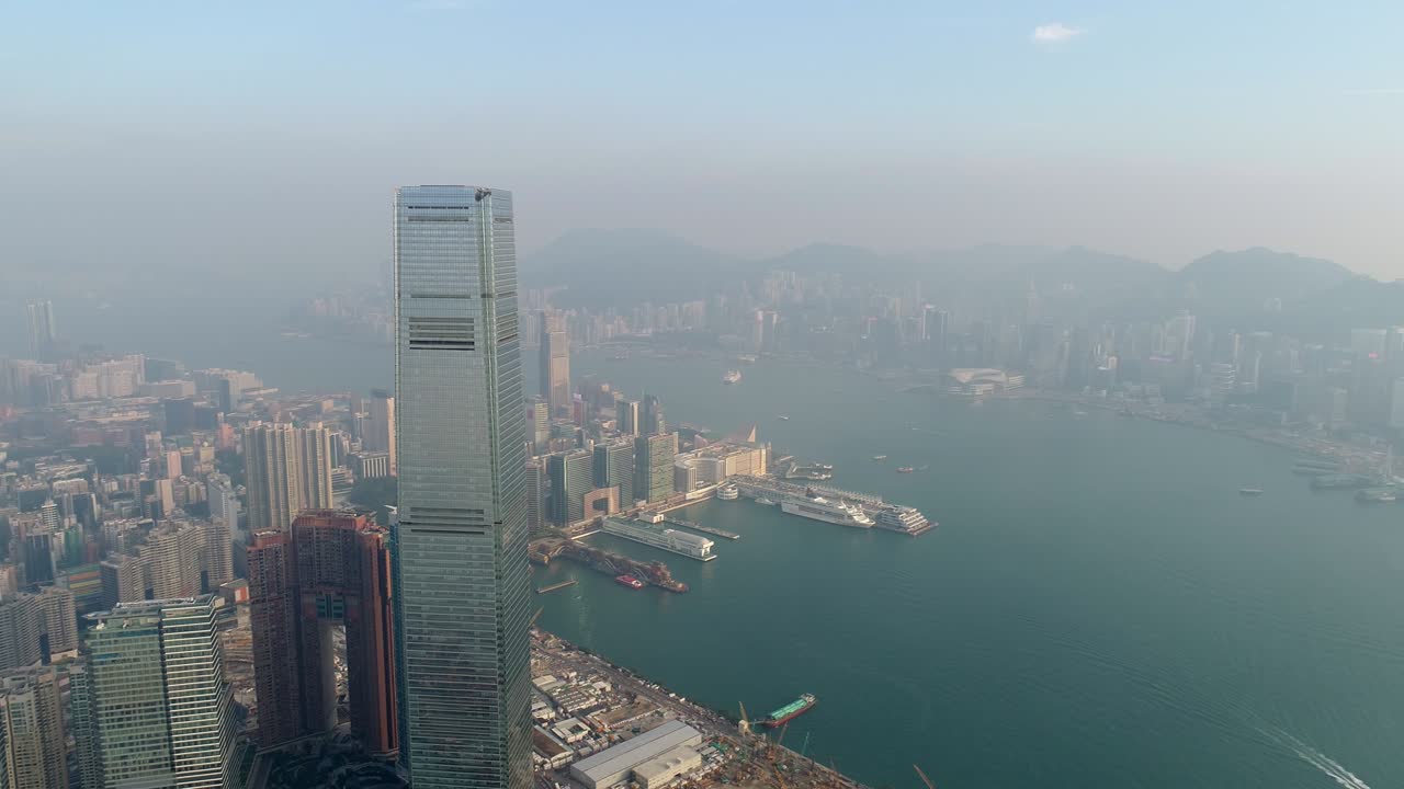 pôr-do-sol famoso hong kong edifício construção baía panorama aéreo 4k china