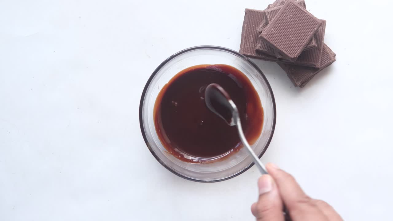 그에 녹은 초콜릿