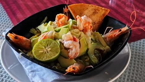 shrimp avocado salad with tortilla chips