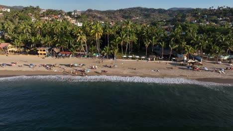 Sayulita,-Mexico's-main-beach-and-town