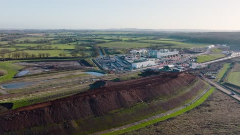 sitio de construcción de túnel industrial, hs2, bosques de long itchington, warwickshire, reino unido, ferrocarril, línea de tren, trabajo preliminar, equipo de planta pesada, vista aérea