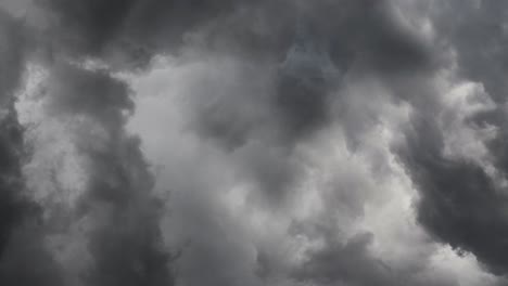 4k-Die-Kraft-Und-Schönheit-Von-Gewittern-Und-Dunklen-Wolken