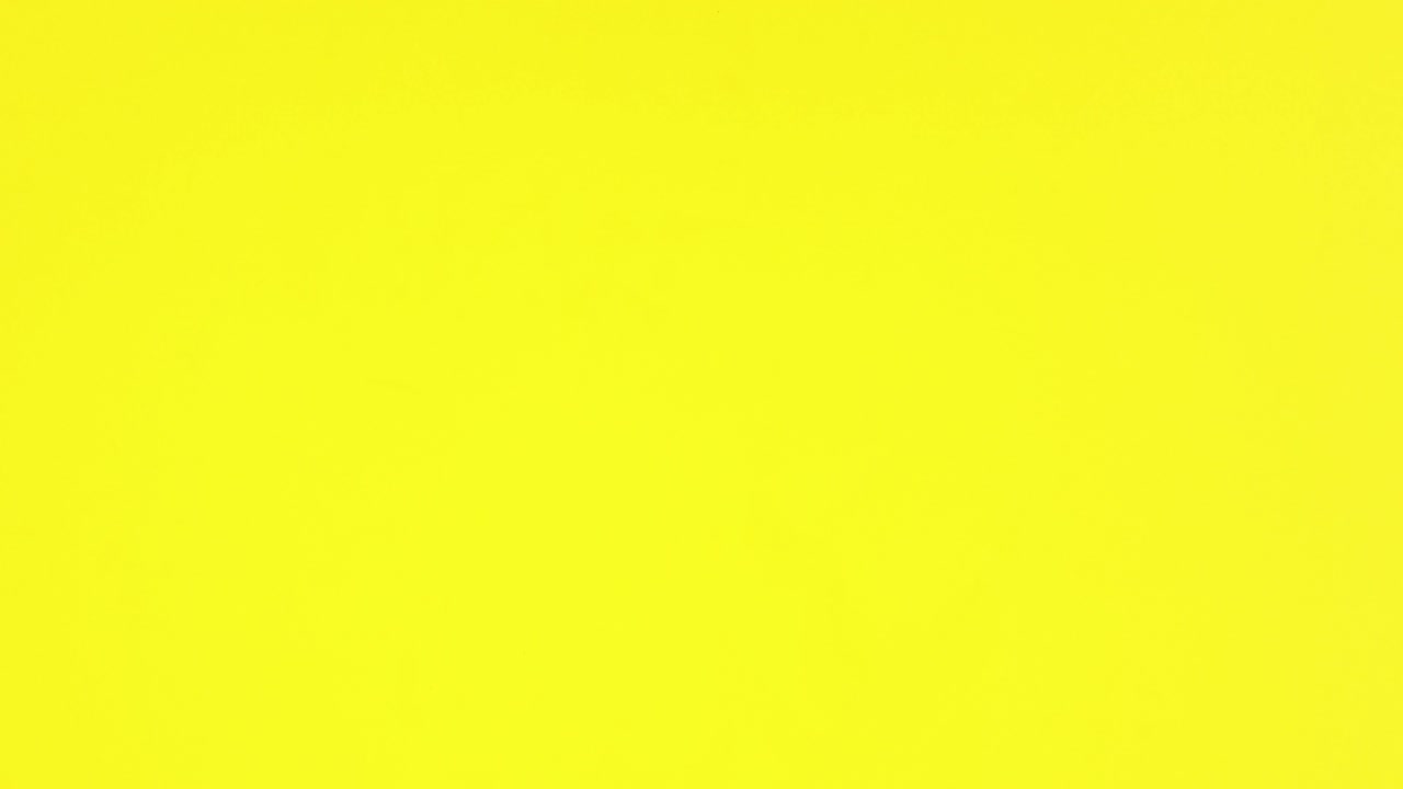 de vuelta a la escuela papelería rosa en tema amarillo. detenga el movimiento