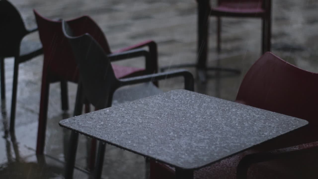 Hail on table Slowmotion