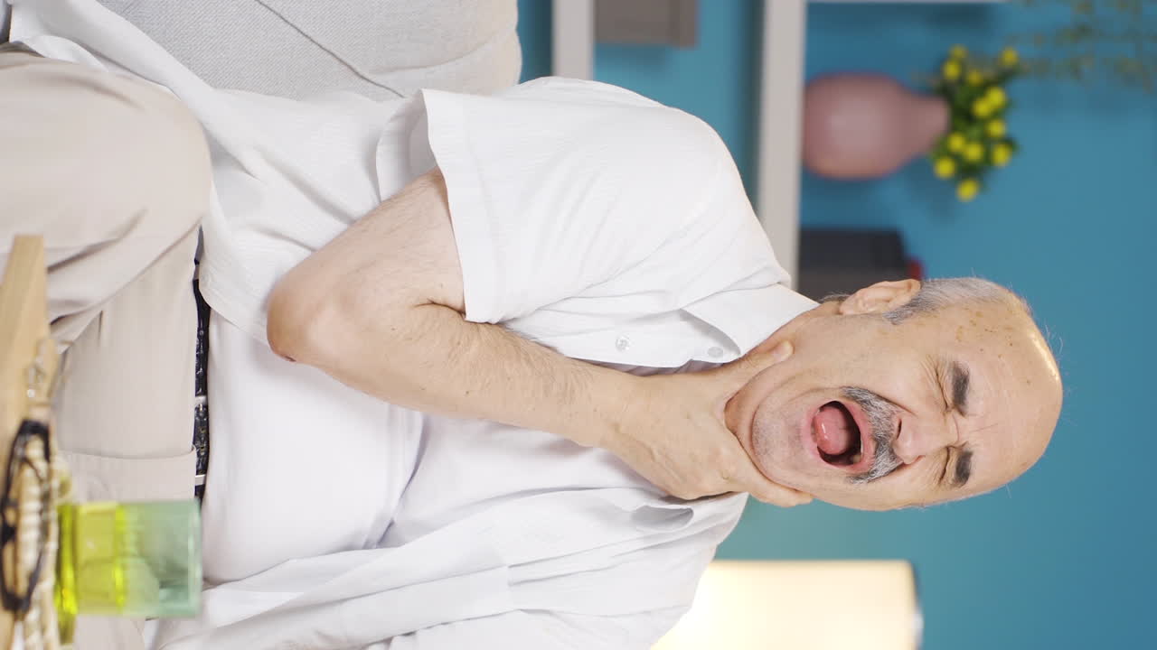 Vertical video of Swelling of the tongue and throat.