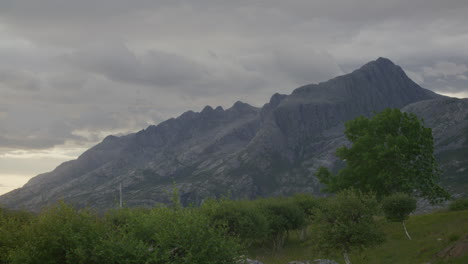 Seven-sisters-mountains-at-sunset-in-Sandnessjøen,-Norway