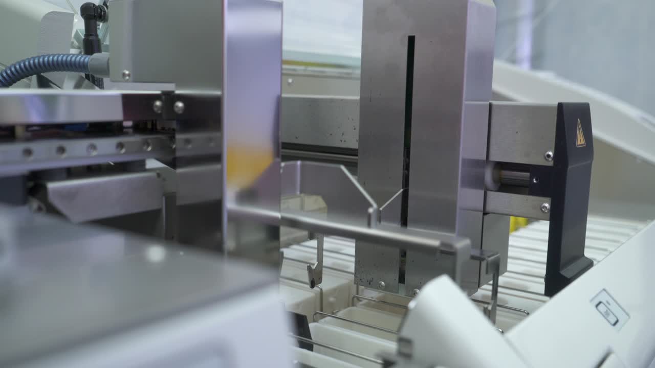 dispositivo para la tinción microbiológica de los preparados