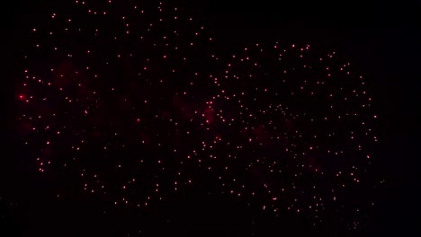 hermosa exhibición de trabajo de fuego colorido por la noche para la celebración en el festival