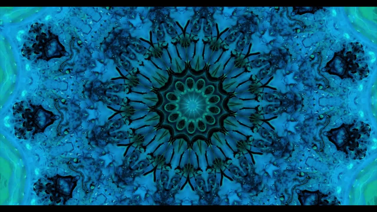 Motivo astratto a caleidoscopio liquido blu e verde vibranti