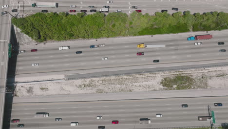 carreteras con tráfico en miami