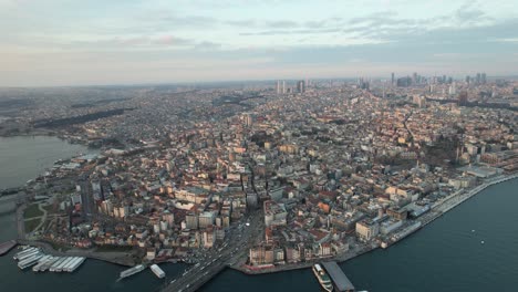 Vista-De-La-Ciudad-De-Estambul