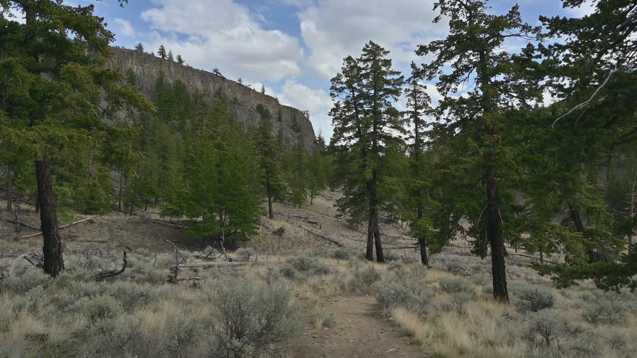 preservación de los tesoros ecológicos: exploración del paisaje único de battle bluff en kamloops