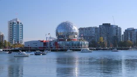 Science-World-Museum-With-Yachts-In-The-False-Creek-In-Vancouver,-Canada