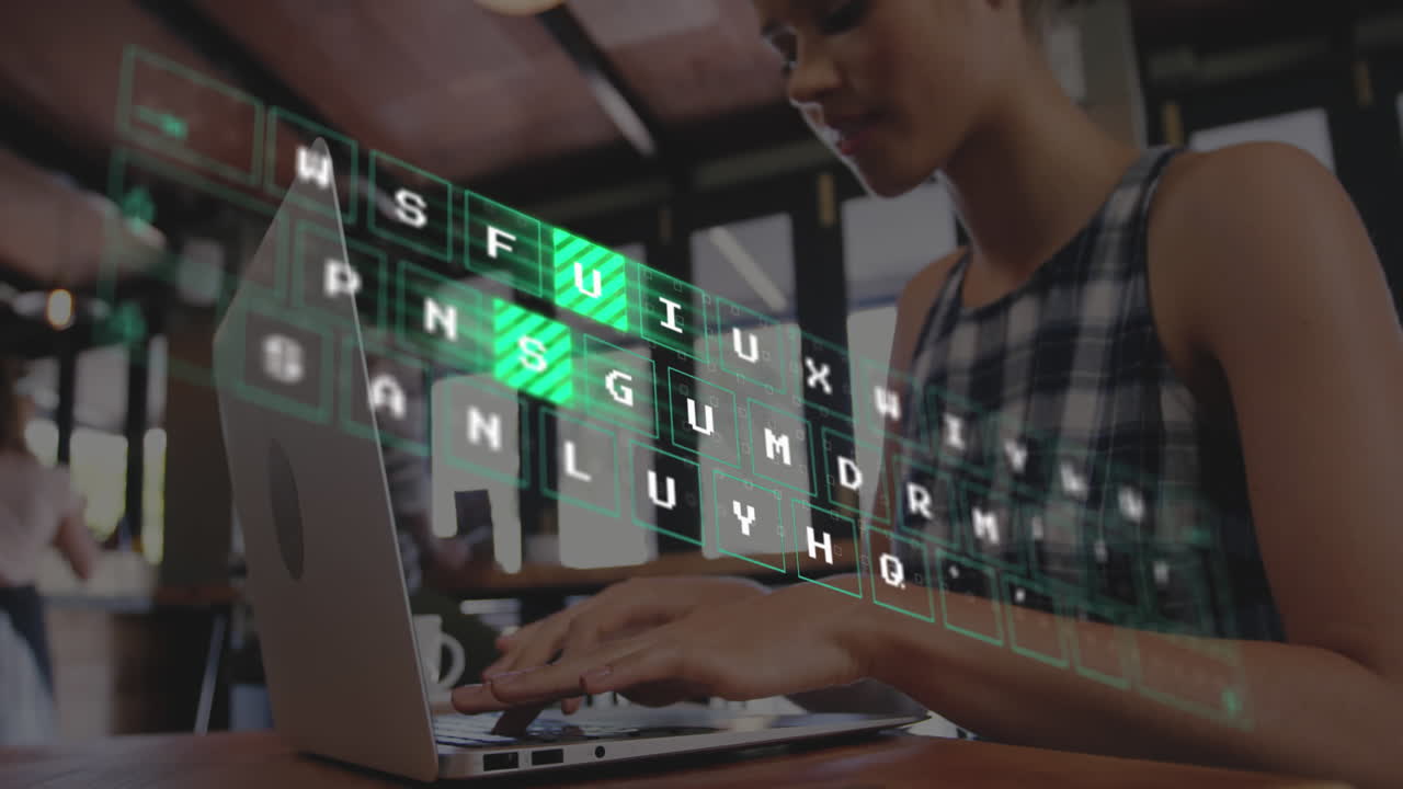 animación de un patrón iluminado en el teclado sobre una mujer caucásica trabajando en una computadora portátil en cafés
