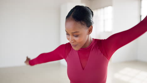 Mujer-Negra,-Espectáculo-De-Ballet-Y-Danza.