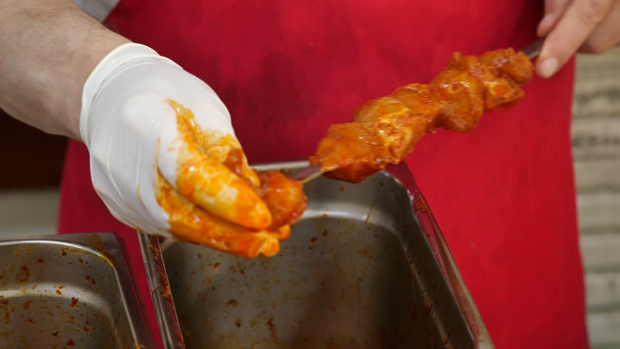 고기 케을 준비하는 것