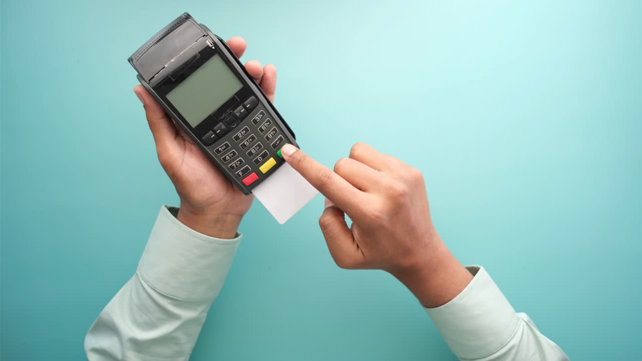 persona que utiliza el terminal del punto de venta