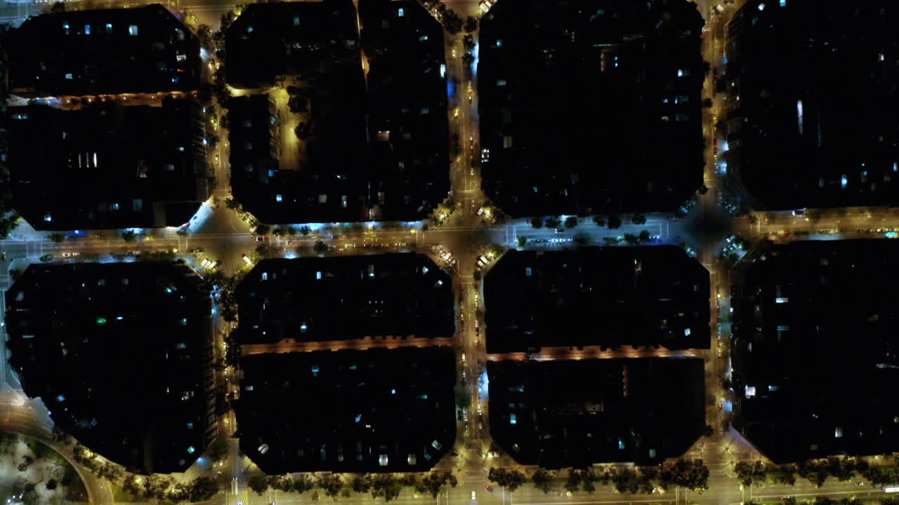 vista cenital de manzanas cuadradas en barcelona, españa