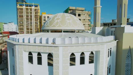 vista aérea de la mezquita al jumaa en dar es salaam
