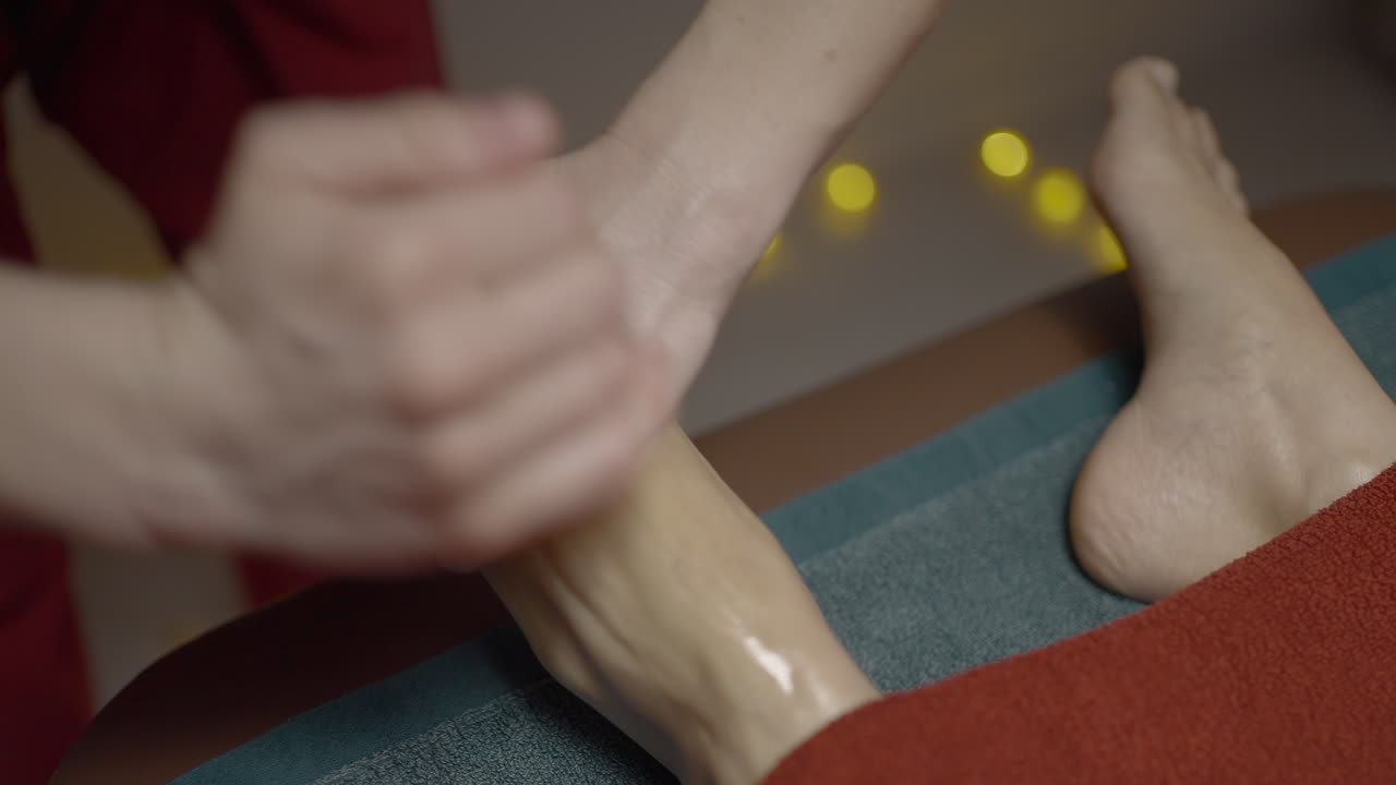 sesión de masaje de pies y manos