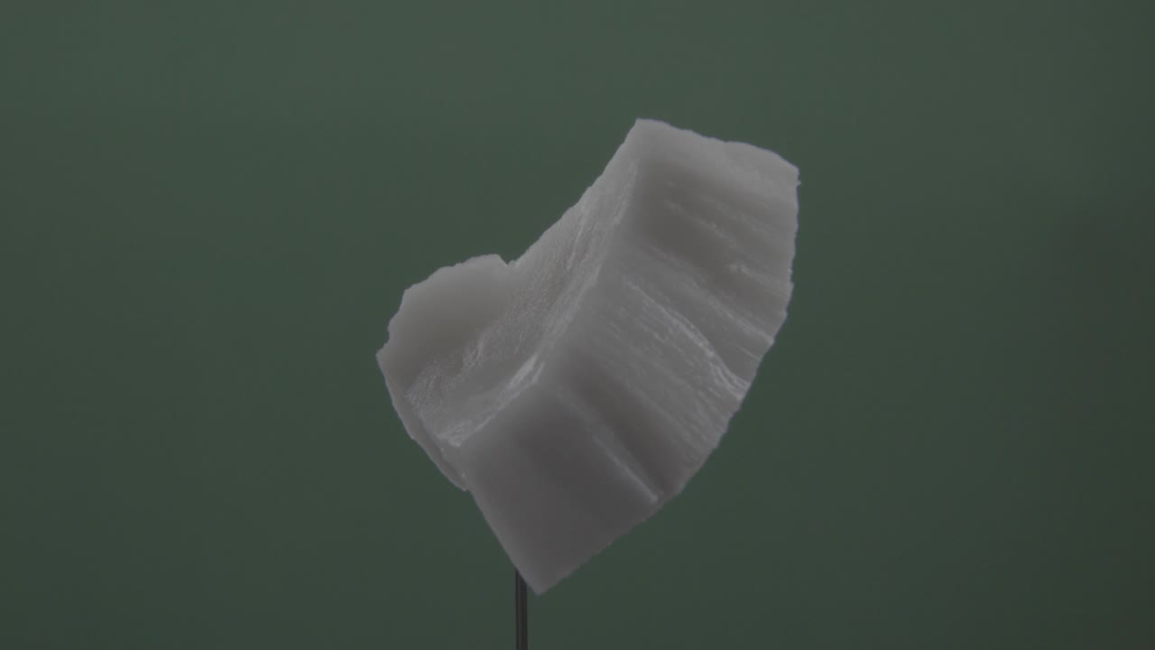 coco girando con bucle en la pantalla verde para la llave de croma