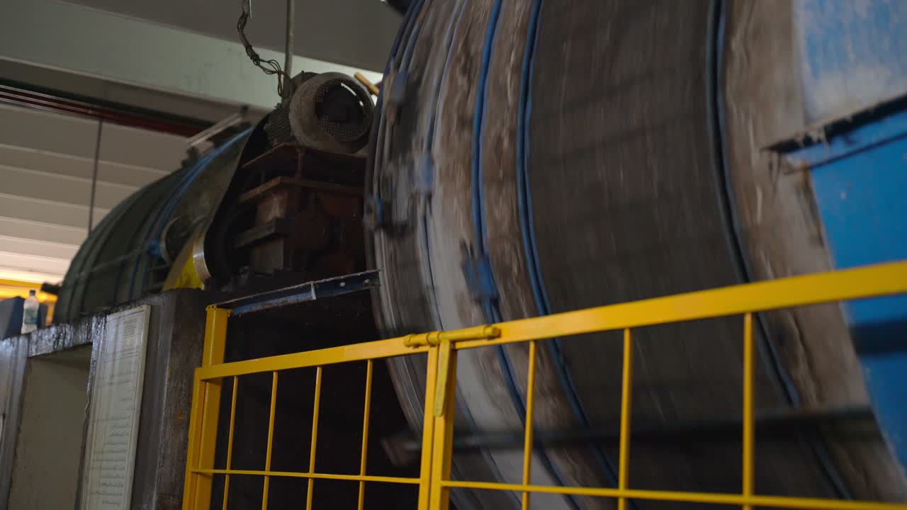 proceso de tambor seco de cuero, tumble y secado en la producción de cuero