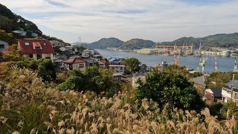 Paisaje-Urbano-De-Nagasaki,-Japón-En-El-Puente-Megane-Spectacles-Al-Atardecer