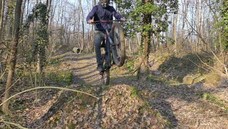 mtb jumping series in slowmotion