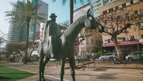 tel aviv rothchild boulevard horseman statue time lapse