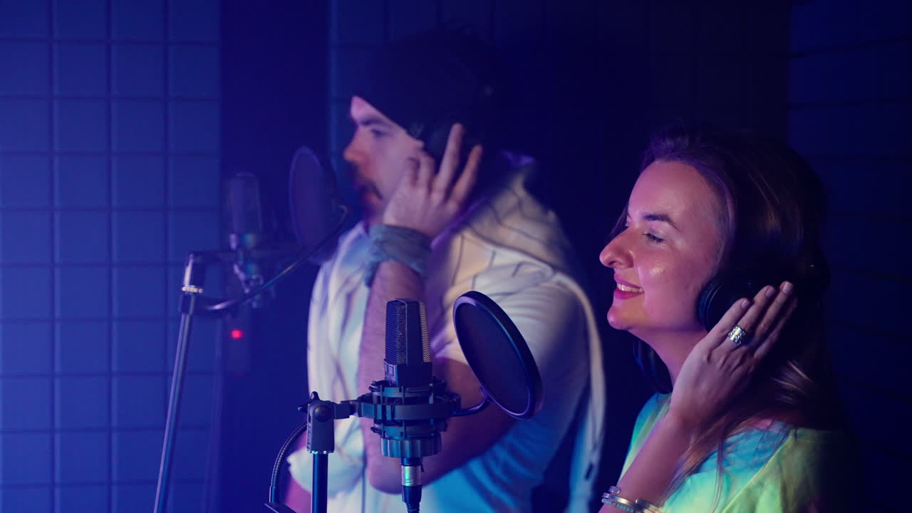 Musicisti in studio di registrazione