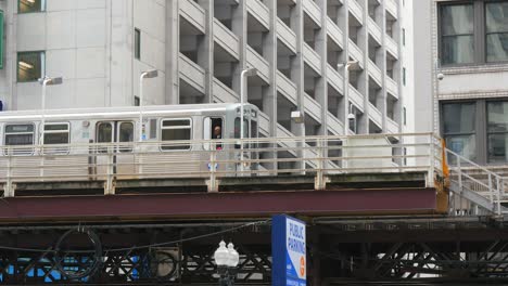 chicago train driver closing train doors