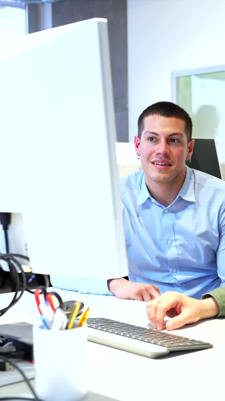 Collaboration and teamwork in an office setting