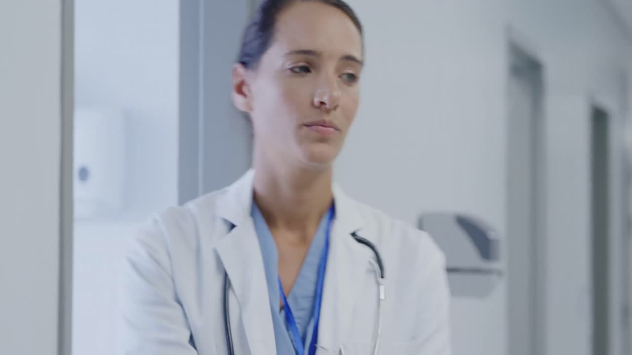 Professionista medico che lavora in ospedale