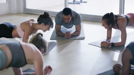 group plank exercise class