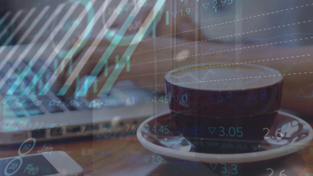 animazione dell'elaborazione di dati statistici contro la sezione media di una donna che usa un portatile in un caffè.